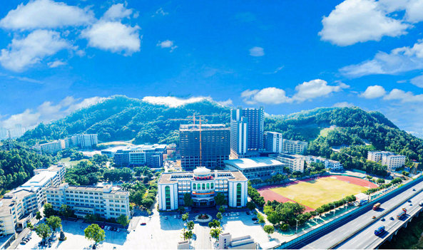 广东花城工商高级技工学校